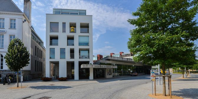 Garage te huur in Meerspoortsteeg 1 bus S30, 9700 Oudenaarde