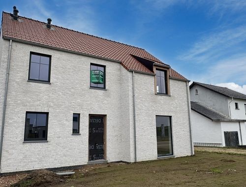                                         Maison à vendre à Stevoort, € 561.626
