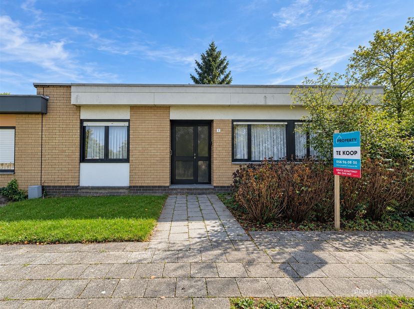 Maison à vendre à Adolf Bayerlaan 2,
                    8500 Kortrijk
