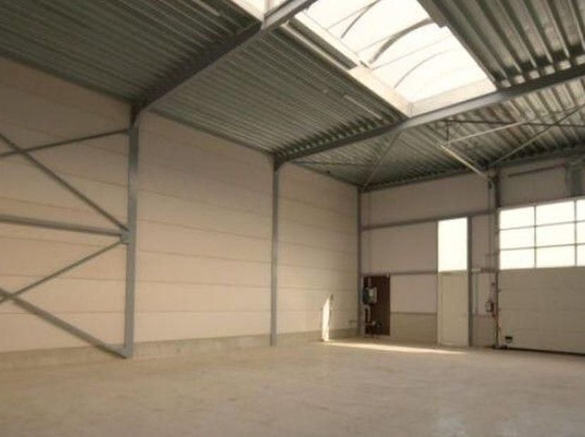 Kompellaan 2596, 3530 Houthalen | magazijn (2 units, 225 - 450 m²)