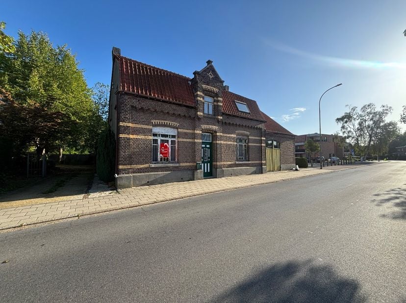 Huis te koop in Lille Dorp 35,
                    3910 Sint-Huibrechts-Lille