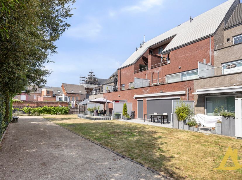 Appartement à louer
                    à 3290 Diest