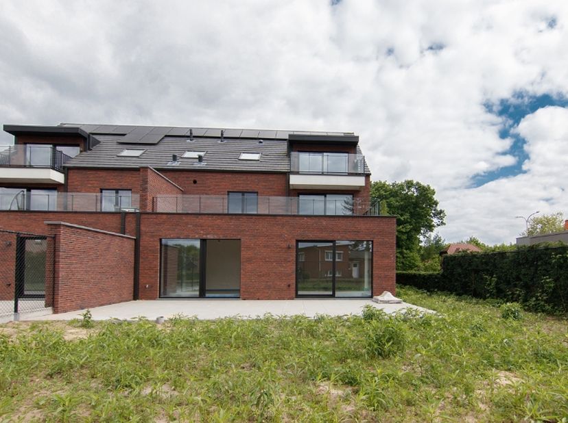 Appartement te koop in Grote Baan 325 bus 1,
                    3530 Helchteren