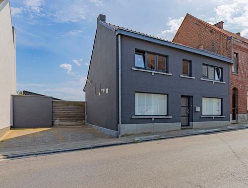                                         Woning te koop in Vlierzele, € 395.000
