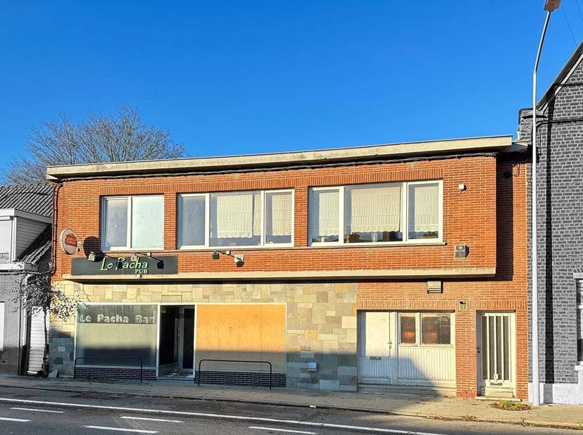 Bien professionnel à vendre à ,
                    7700 Mouscron