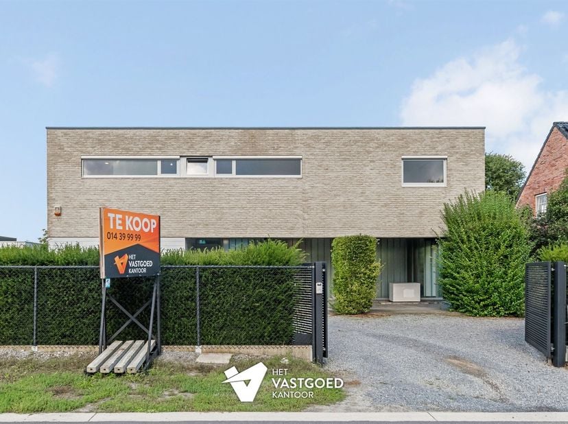 Huis te koop in Kerstenpad 13,
                    2490 Balen