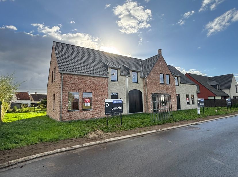 Huis te koop in Waterjufferstraat 44 bus Lot 19,
                    8750 Zwevezele