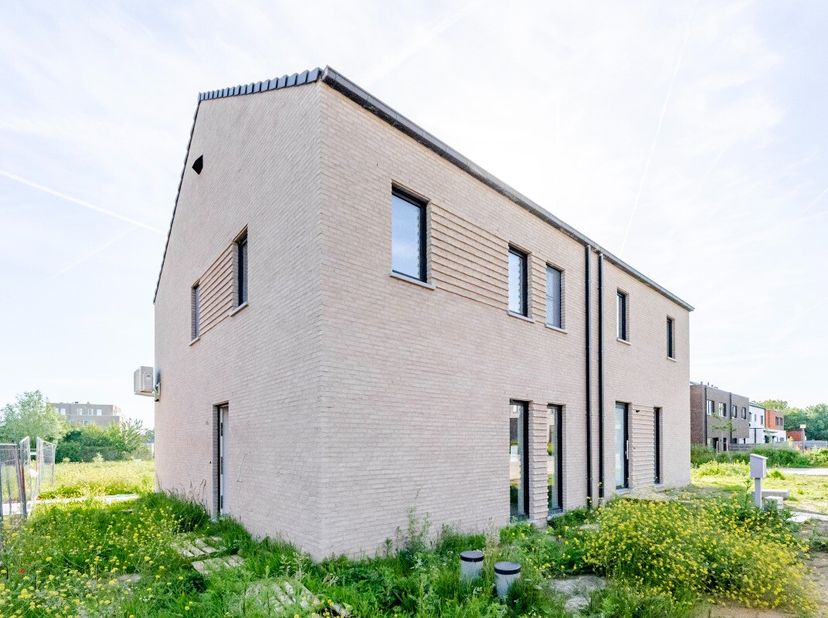 Het is aangenaam thuiskomen in GroeneMeer. De woningen beschikken over een lichtrijke leefruimte die functioneel ingericht is, waardoor een maximale o