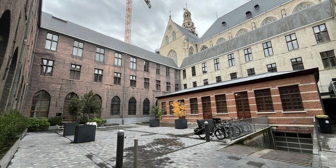Bedrijfsvastgoed te huur in Sint-Paulusplaats 19, 2000 Antwerpen