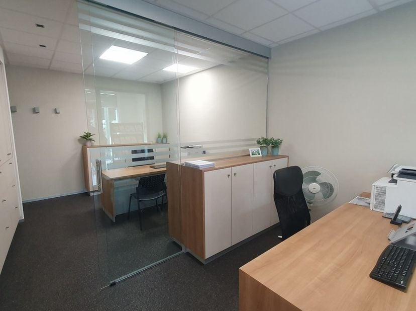 Bien professionnel à vendre
                    à 3910 Neerpelt