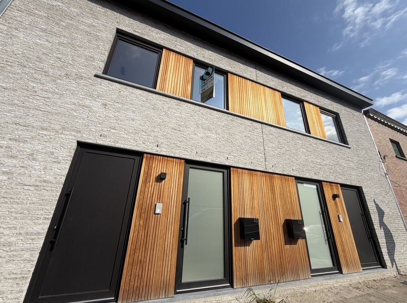 Huis te huur in Bredestraat 43,
                    9041 Oostakker