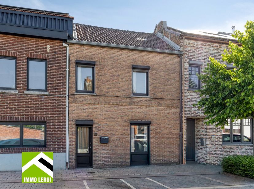 Bekijk deze woning rechtstreeks op de sitie van Immo Leroi: https://www.immo-leroi.be/pand/kopen-woning-tongeren-borgloon/7562640<br />
Deze woning is