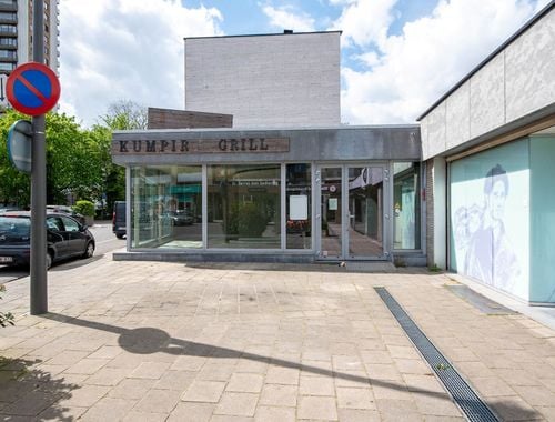                                         Commerce à louer à Wilrijk, € 3.000
