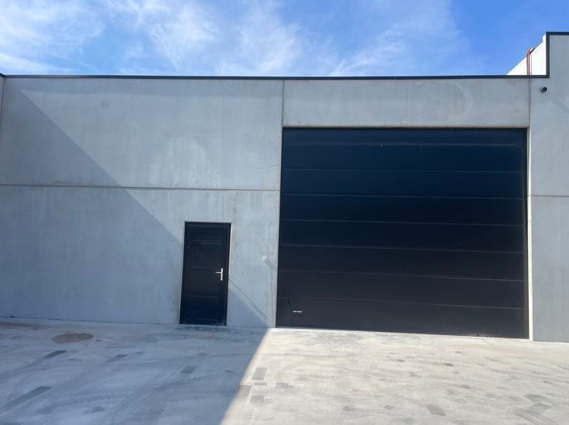 Bedrijfsvastgoed te huur in ,
                    8560 Wevelgem