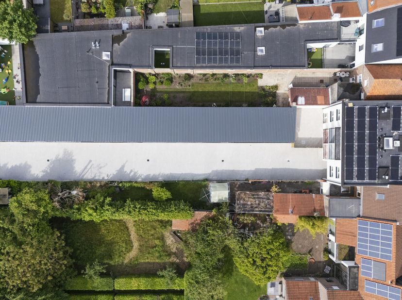 Garage à vendre
                    à 8200 Sint-Andries