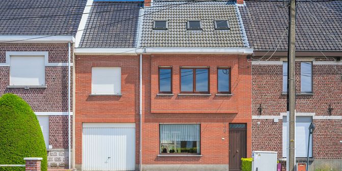 Huis te koop in Hundelgemsesteenweg 623, 9820 Merelbeke