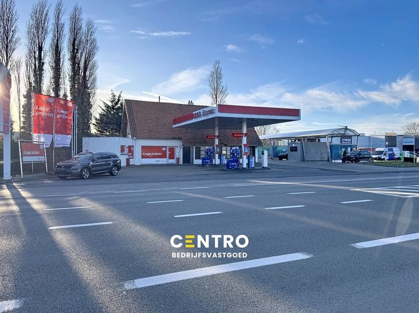 Handelspand, bestaande uit tankstation, carwash en woonst langs belangrijkste invalsweg van Blankenberge!<br />
<br />
Bijzonderheden:<br />
- Grondop