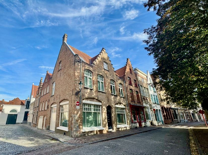 Maison à vendre à Genthof 25,
                    8000 Brugge