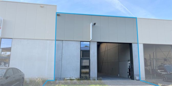 Bedrijfsvastgoed te huur in Gieterijstraat 94, 3600 Genk