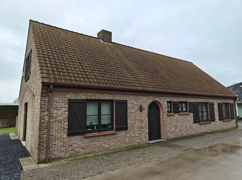 Maison à louer
                    à 9800 Deinze