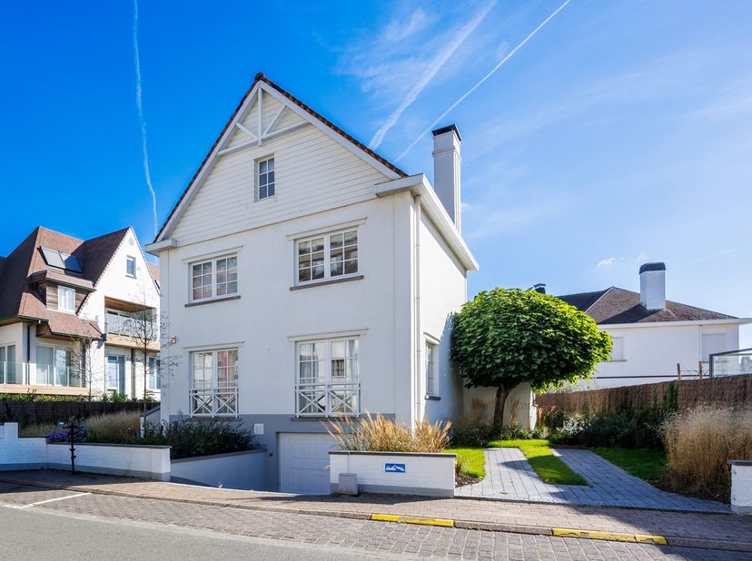 Huis te koop in ,
                    8301 Duinbergen