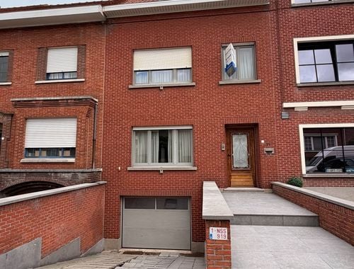                                         Maison à louer à Kortrijk, € 1.200
