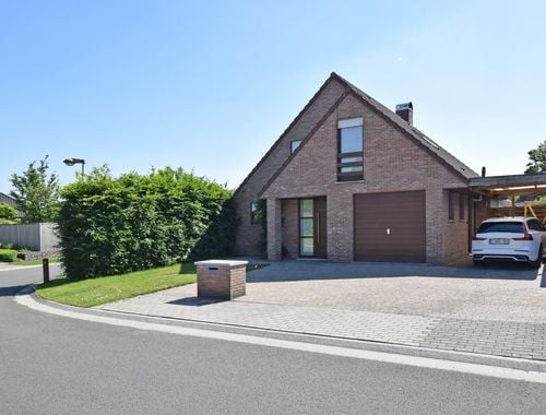                                        Villa à louer à Roeselare, € 1.100
