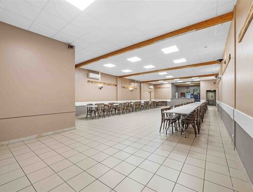                                         Horeca te koop in Le Bizet, € 190.000

