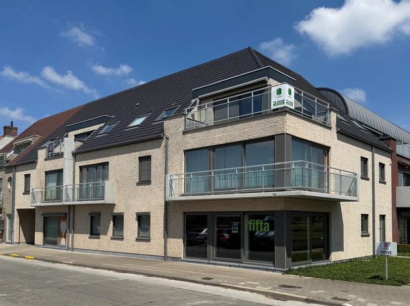 Appartement moderne avec 2 chambres, terrasse et garage au coeur de Vichte<br />
Vous cherchez un appartement prêt à l'emploi et confortable, avec tou