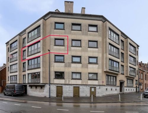                                         Appartement te koop in Ieper, € 215.000
