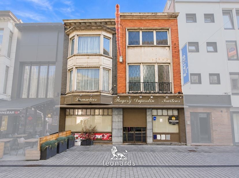 Bien professionnel à vendre à Wijngaardstraat 42,
                    8500 Kortrijk