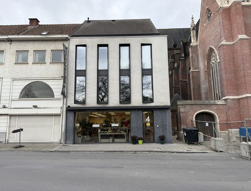                                         Gemengd gebruik te huur in Aalst, € 3.500
