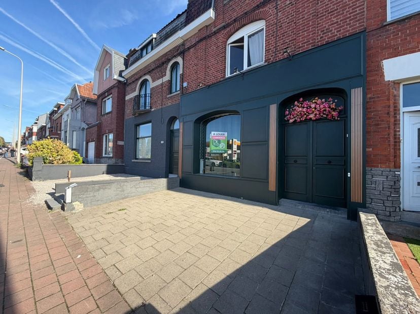 Bedrijfsvastgoed te huur in Avenue du Parc 189,
                    7700 Moeskroen