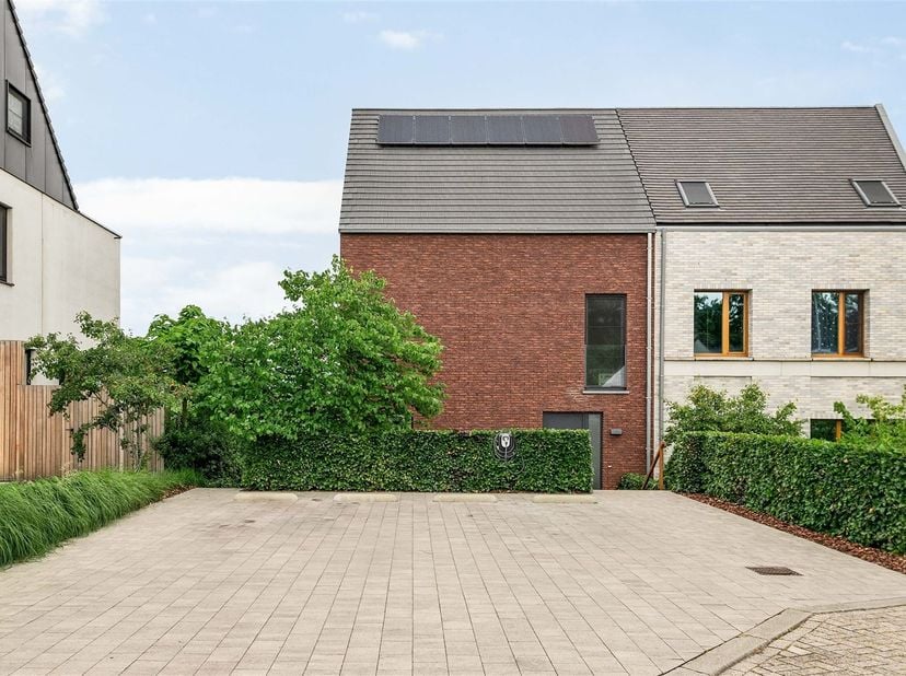 Perfect instapklare &amp; energiezuinige gezinswoning met 4 (mogelijk 5!) slaapkamers, uiterst gunstig gelegen in het landelijke Sint-Katelijne-Waver.<br