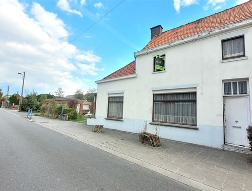                                         Woning te koop in Pecq, € 145.000
