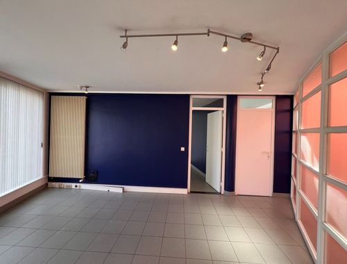                                         Espace de bureaux à louer à Sint-Denijs-Westrem, € 650
