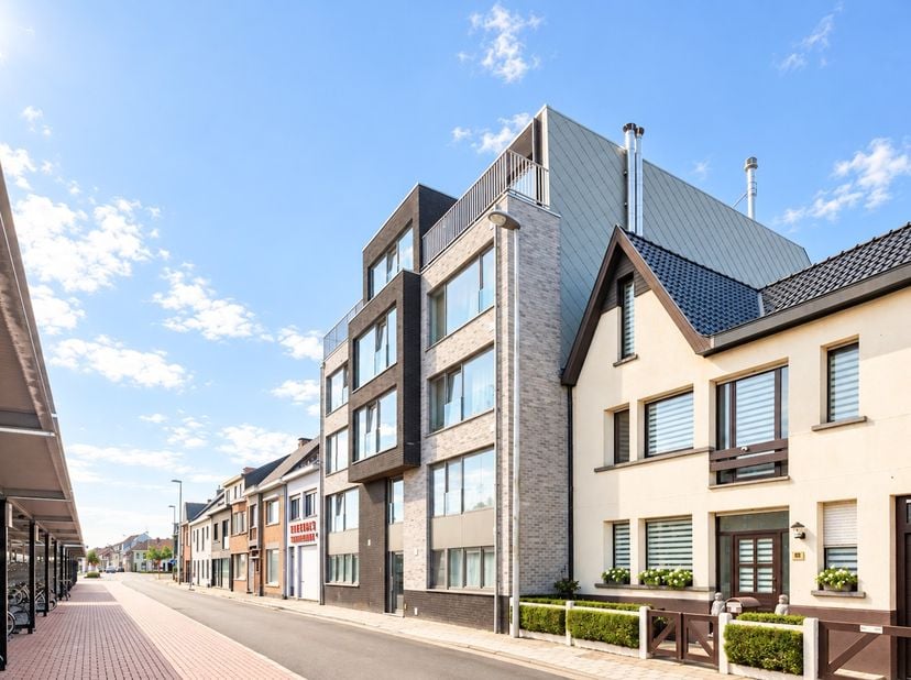 Appartement te koop in Spoorweglaan 5 bus 1A,
                    9880 Aalter