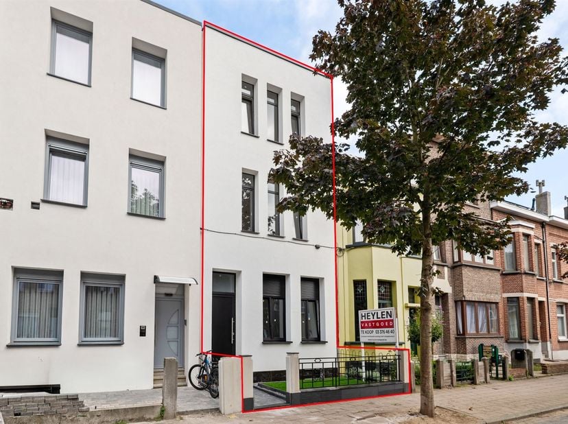 Maison à vendre à Secretaris Meyerlei 100,
                    2170 Merksem