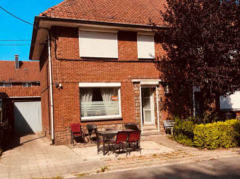 Huis te koop in Cité des Frères Réunis 24,
                    6200 Châtelineau