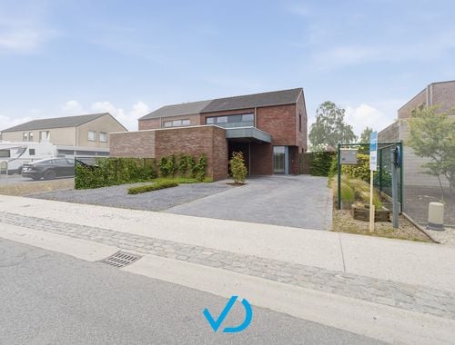                                         Woning te koop in Roeselare, € 425.000

