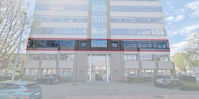 Bedrijfsvastgoed te koop in Koningin Astridlaan 29, 8200 Sint-Michiels