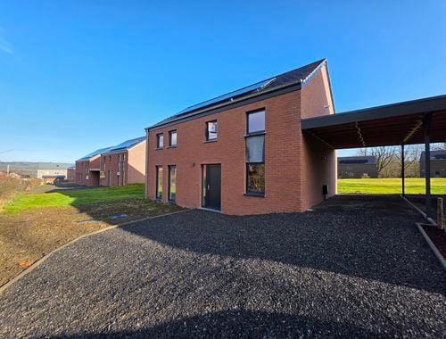                                         Maison à vendre à Grandhan, € 335.000
