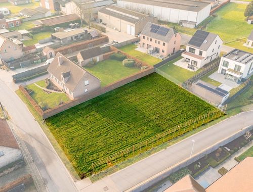                                         Bouwgrond te koop in Oostrozebeke, € 230.500
