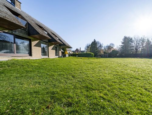                                         Villa à vendre à Masnuy-Saint-Jean, € 800.000
