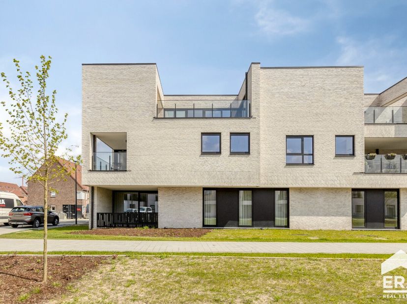 Residentie De Admiraliteit: "beschrijving appartement" Wonen in een oase van rust en groen én in het centrum van Lommel. In het kerngebied van Lommel,