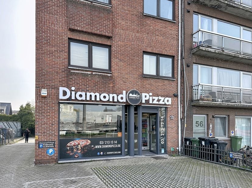 Bien professionnel à vendre
                    à 2630 Aartselaar