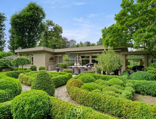                                         Bungalow à vendre à Sint-Andries, € 850.000
