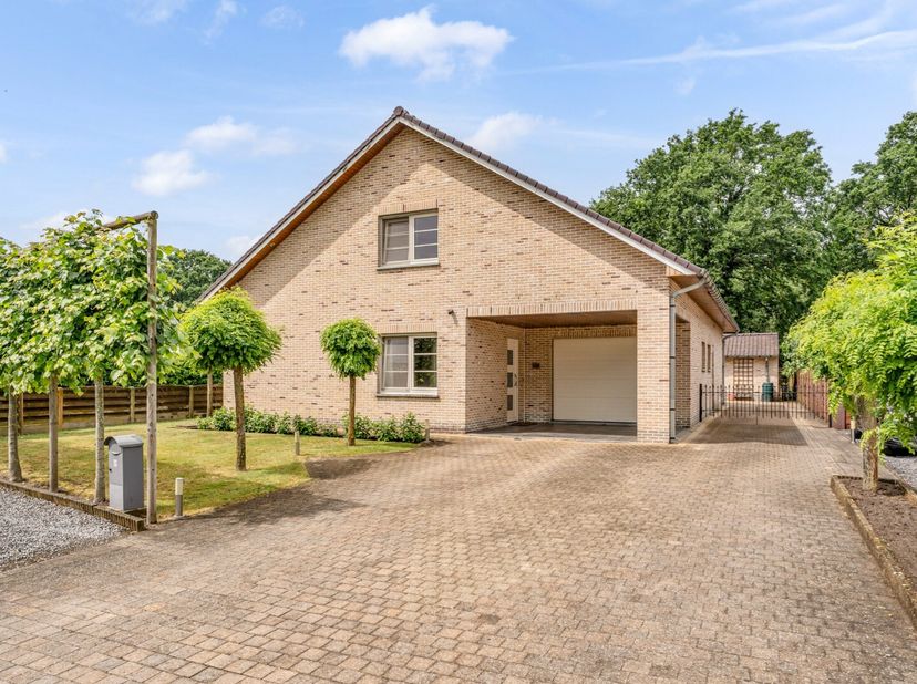 Maison à vendre
                    à 3640 Molenbeersel