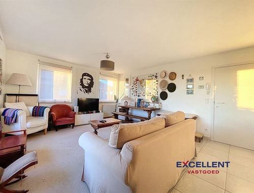                                         Appartement à louer à Petegem-aan-de-Leie, € 695
