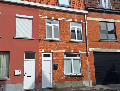                                         Rijwoning te koop in Assebroek, € 349.000
